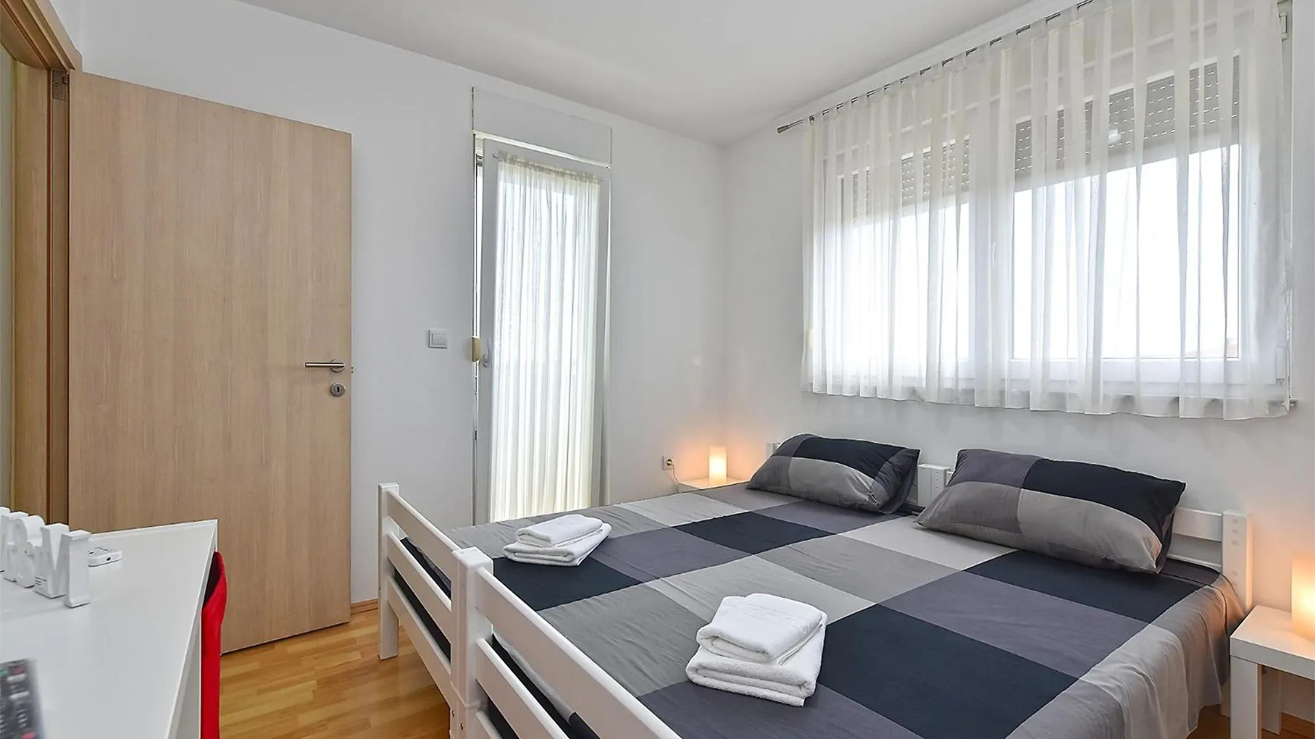 Apartment Dani 2333 普拉